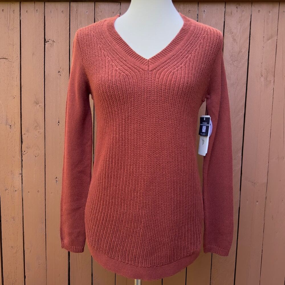 RD Style | Stitch Fix Rust V Neck Knit Round Hem Sweater Size XS